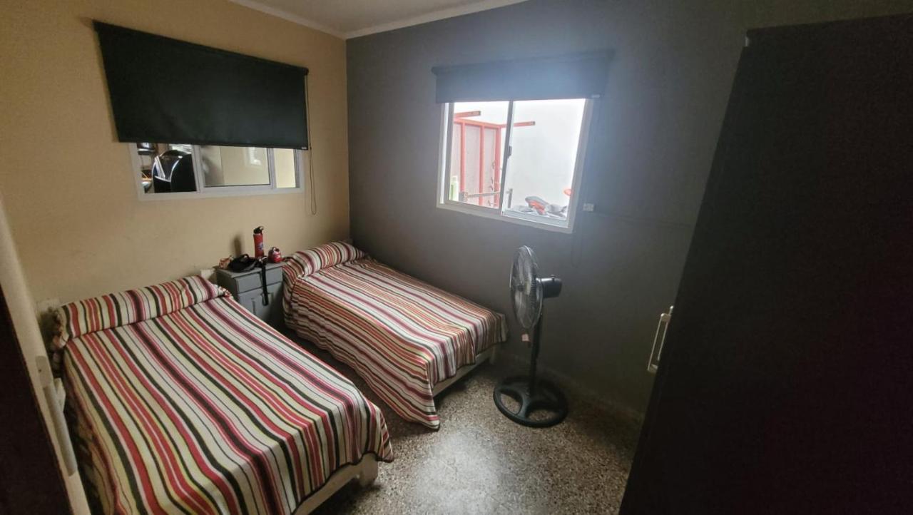 Habitacion Privada En Casa Particular Con Bano Y Espacios En Comun Compartidos- Precios Para 2 Personas 13000 Pesos Argentinos - 1 Persona 7500 Por Noche Concordia Exterior photo
